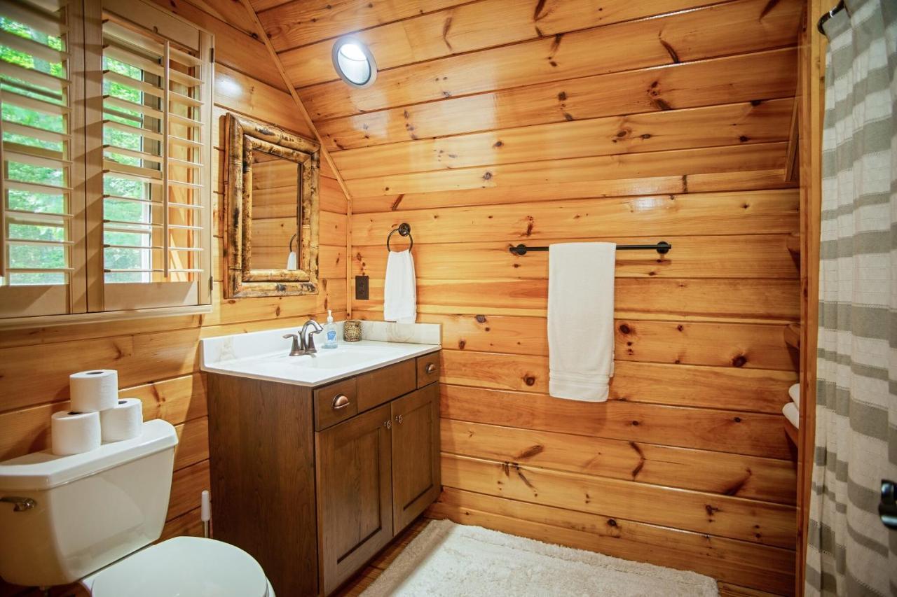 Iron Mountain Lodge - Beautiful Cabin With Forest & Mountain Views! Butler Eksteriør billede